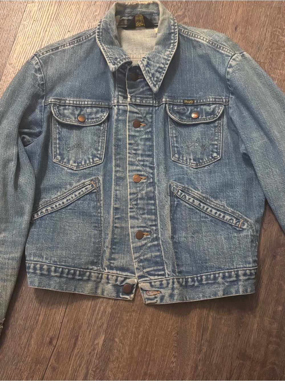 RARE 1970s Wrangler Light Blue Denim Jacket with Faded Finish